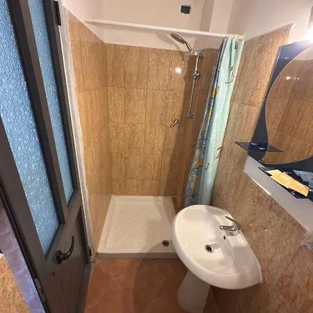 Bluestone Pensjonat Durrës