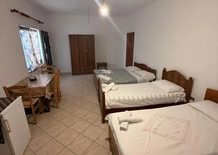 招待所 Bluestone *